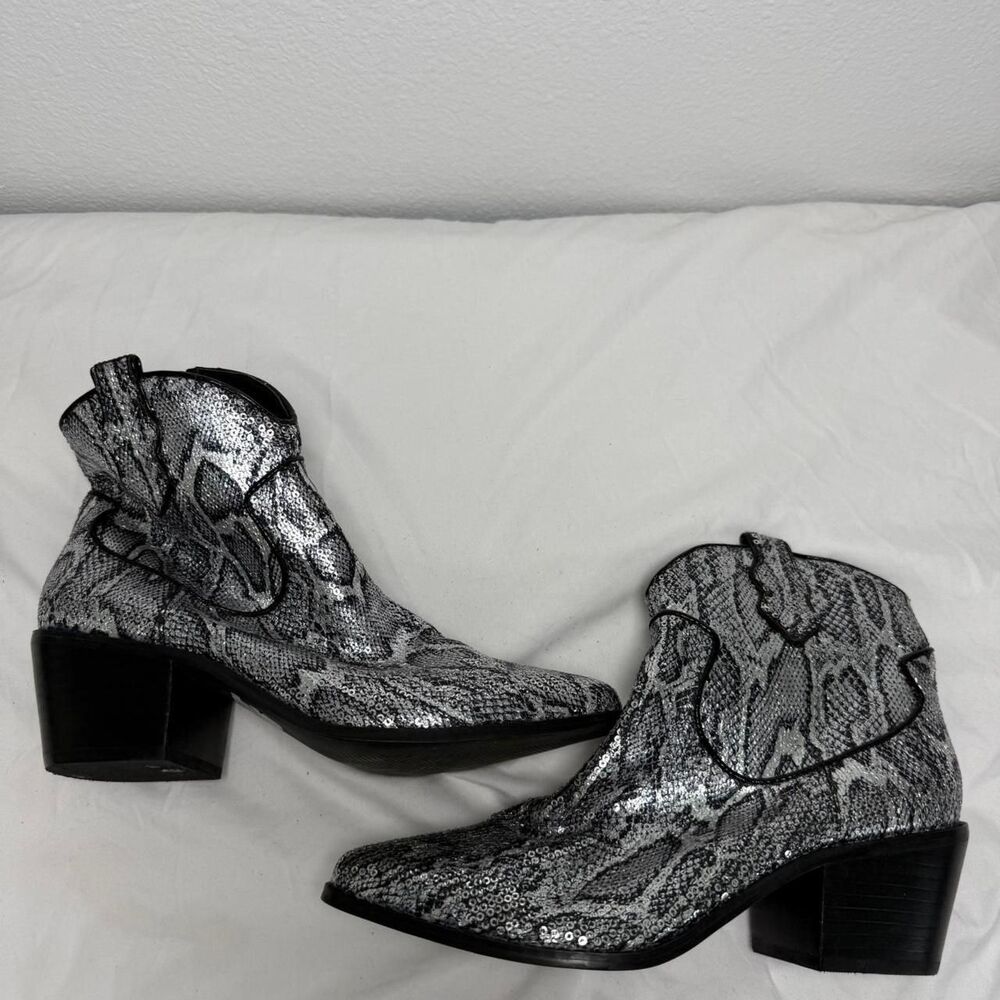 Betsey-johnson Women's Grey and Silver Boots
